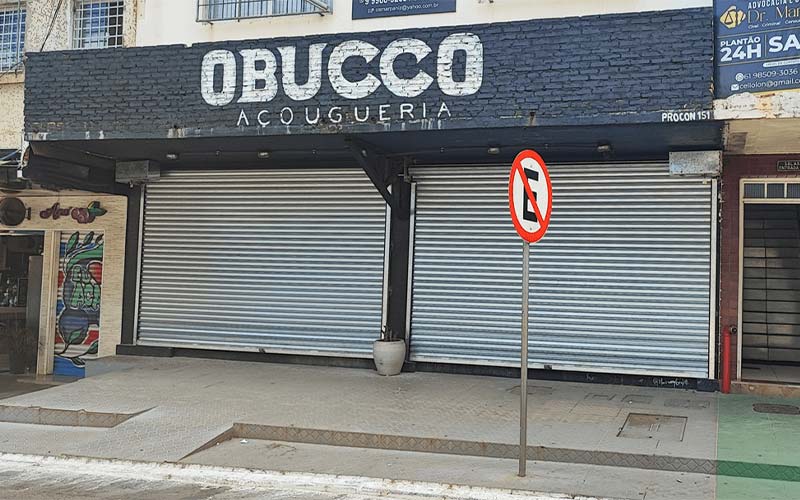imagem de portas comerciais